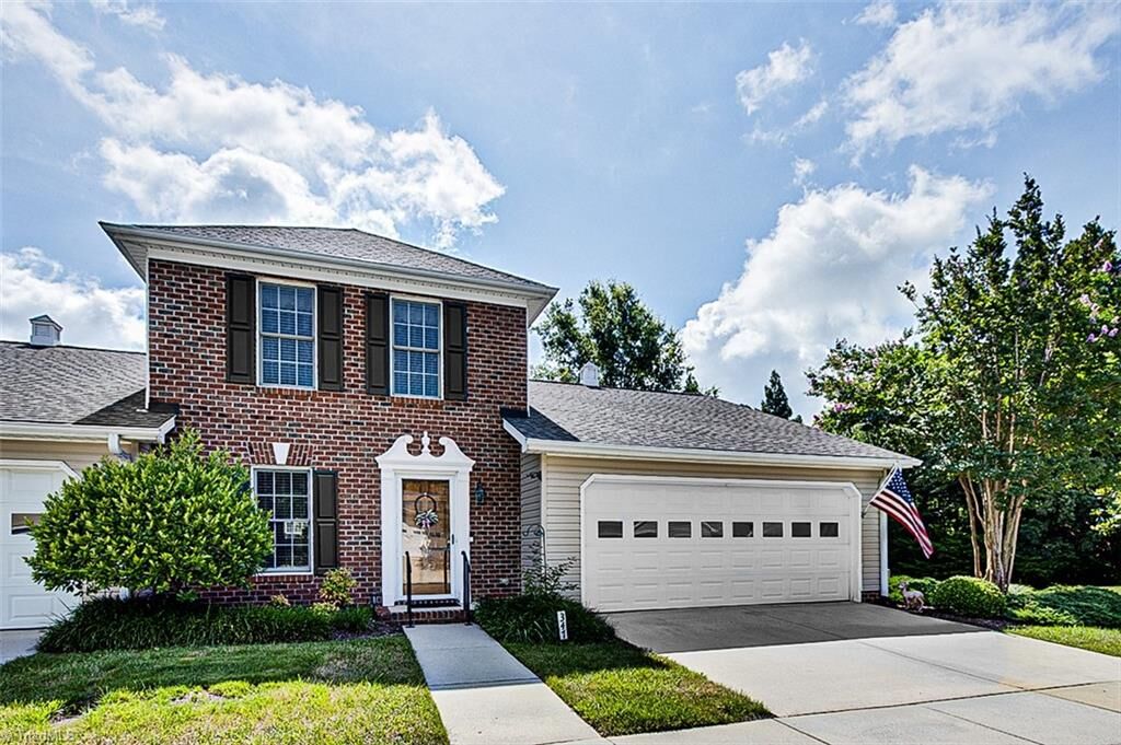 Property Photo:  347 Sherwood Oaks Drive  NC 27205 