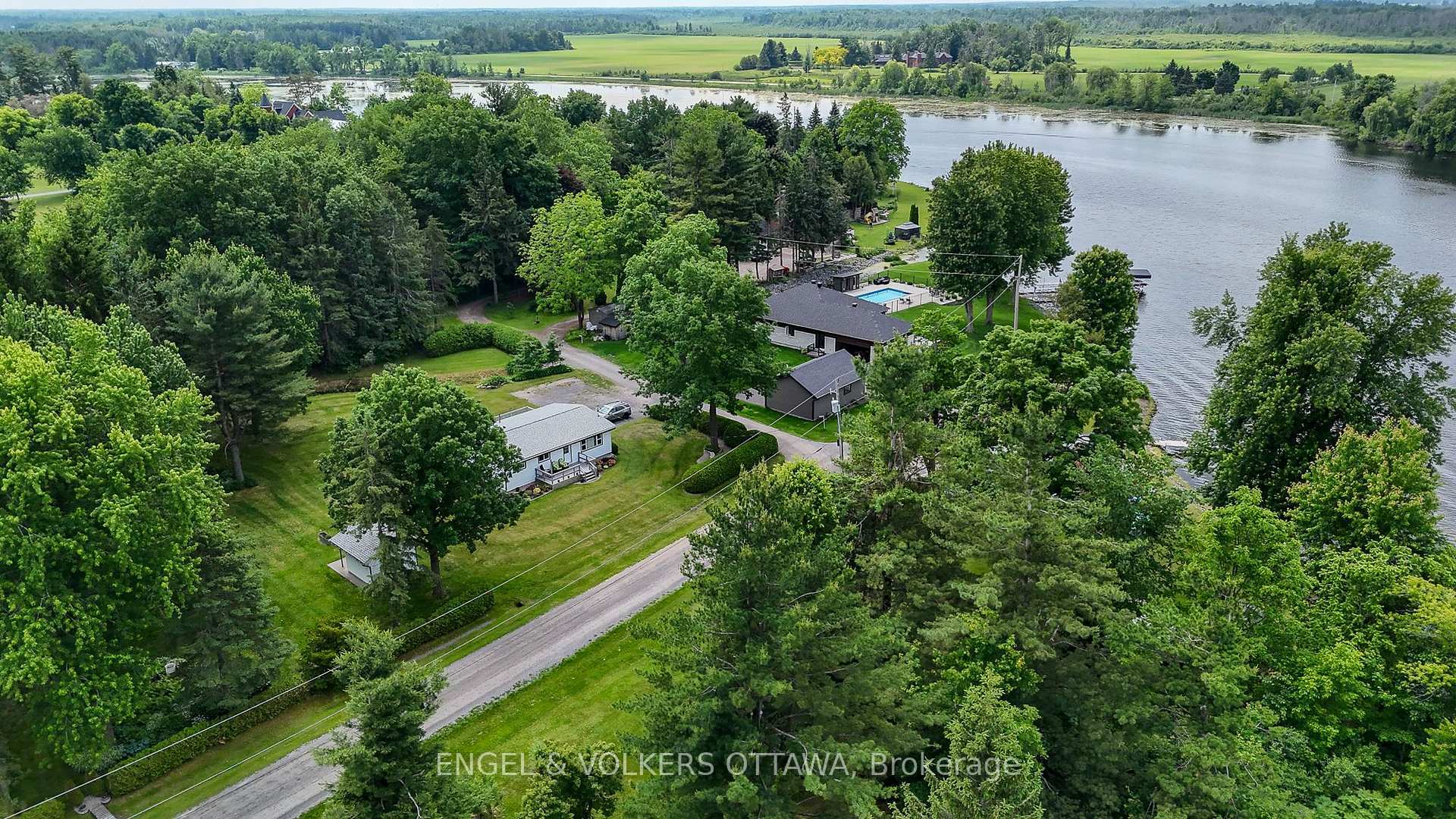 3250E River Road  Greely - Metcalfe - Osgoode - Vernon and Area ON K4M 1B4 photo