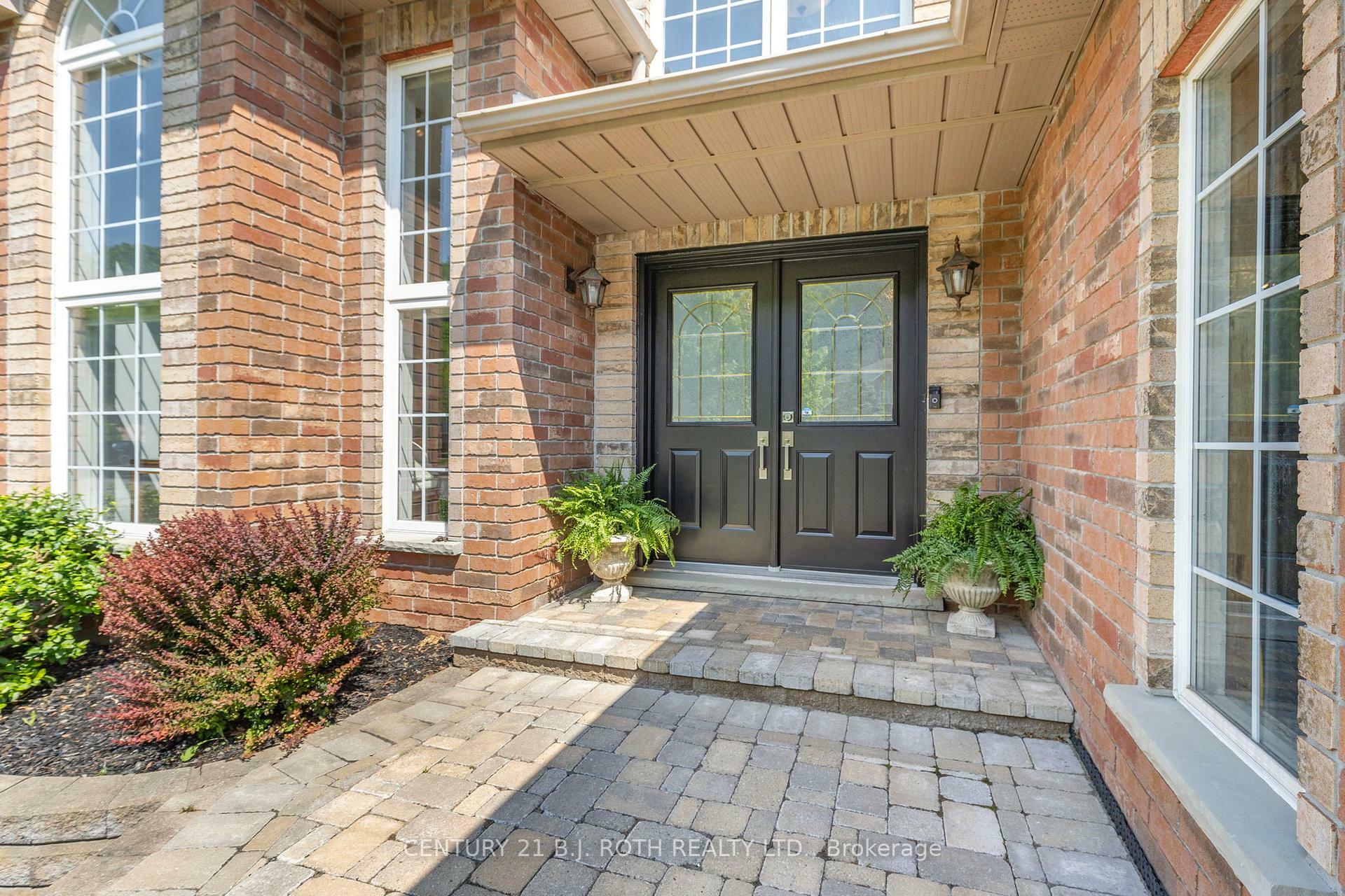 Property Photo: 48 Crimson Ridge Road ON L4N 9S1