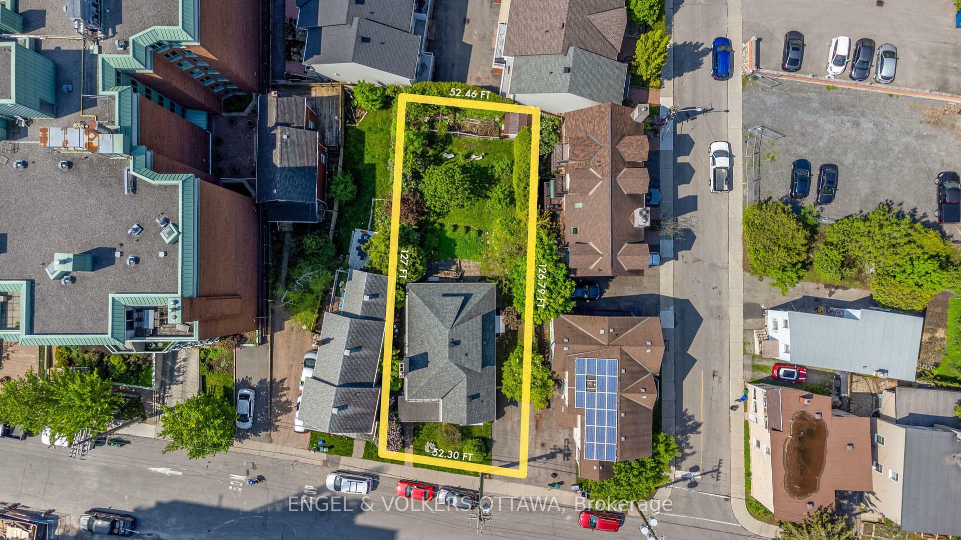 Property Photo: 522 Cambridge Street S ON K1S 4J3