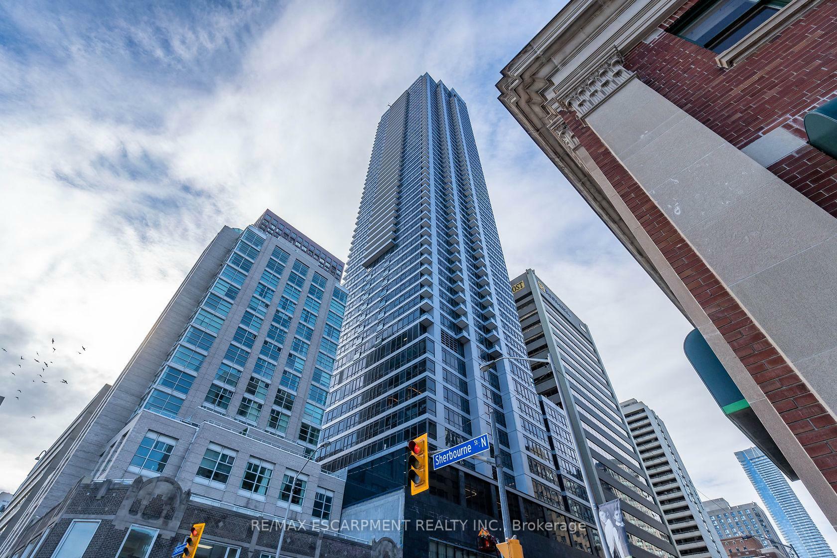 395 Bloor Street E 2201  Toronto ON N4W 0B4 photo