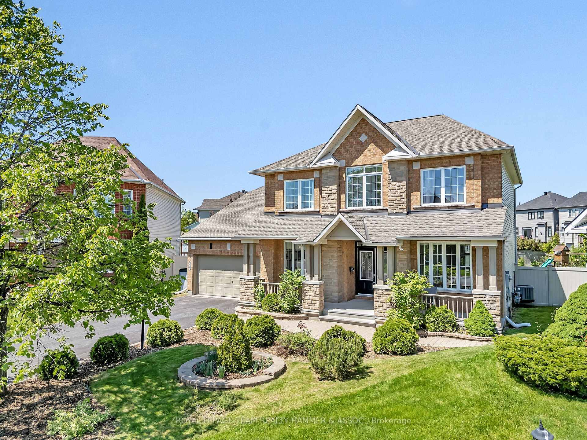 Photo de la propriété: 24 Tierney Drive ON K2J 4T3
