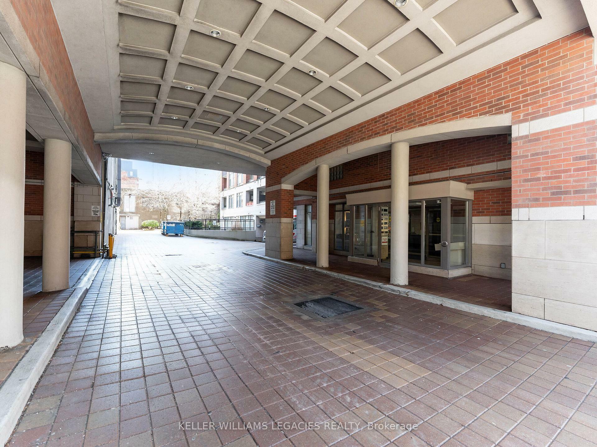 Property Photo: 39 Jarvis Street 307 ON M5E 1Z5