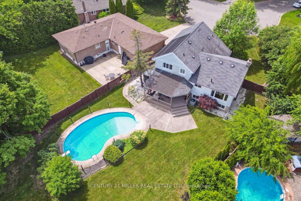 2442 Woburn Crescent  Oakville ON L6L 5E9 photo