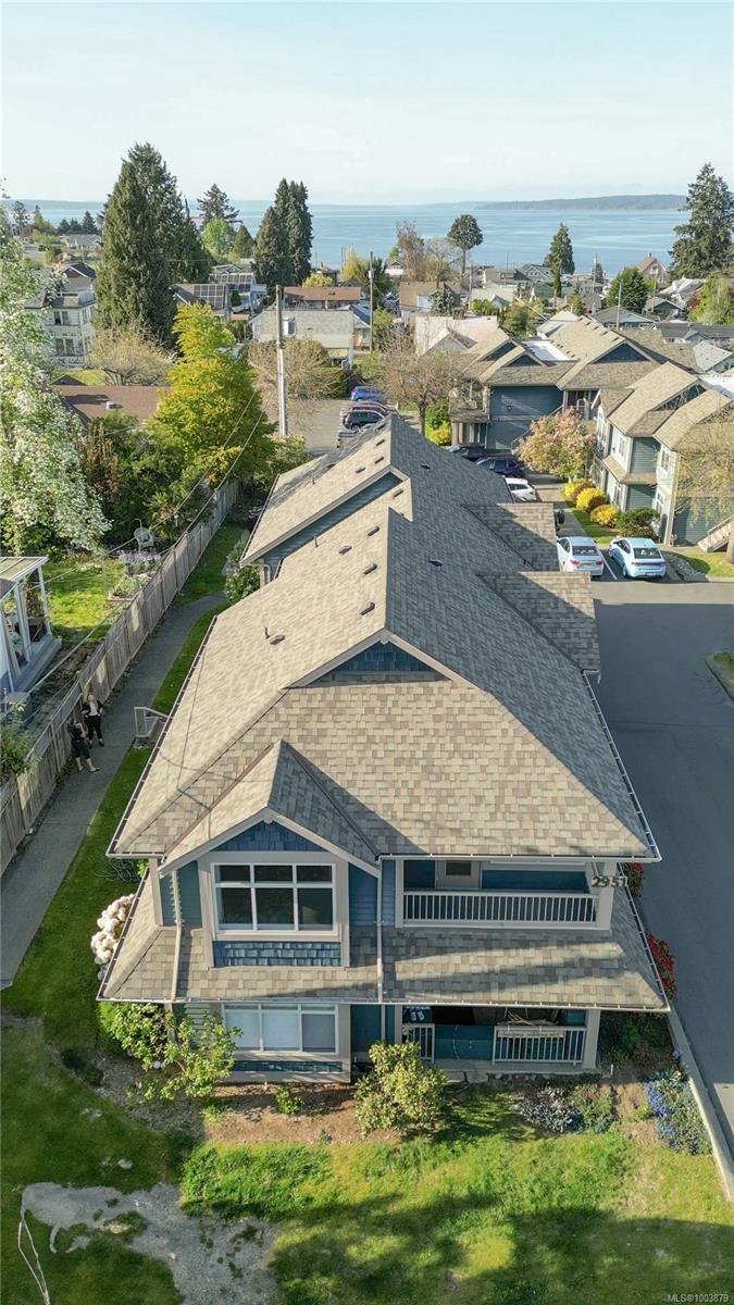 Property Photo:  2951 Oak St 201A  BC V0R 1K0 