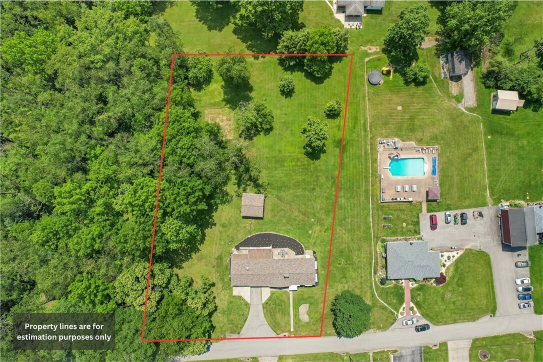 Property Photo: 160 Sonnie Dr PA 15624