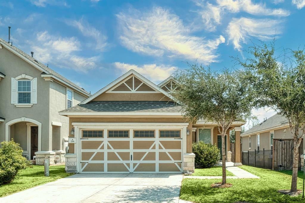 Property Photo: 218 Danish Drive TX 78634