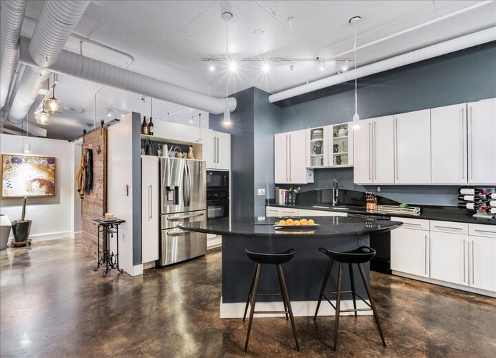 Property Photo: 311 W 5th Street 1008 TX 78701