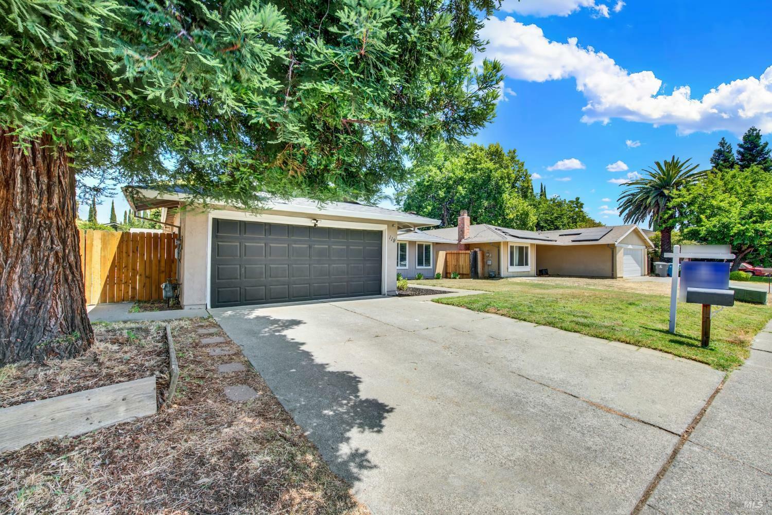 Property Photo: 119 Asbury Drive CA 95687