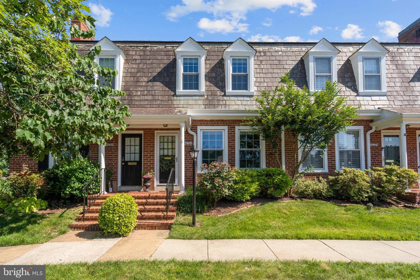 Property Photo: 4676 36th Street S B VA 22206