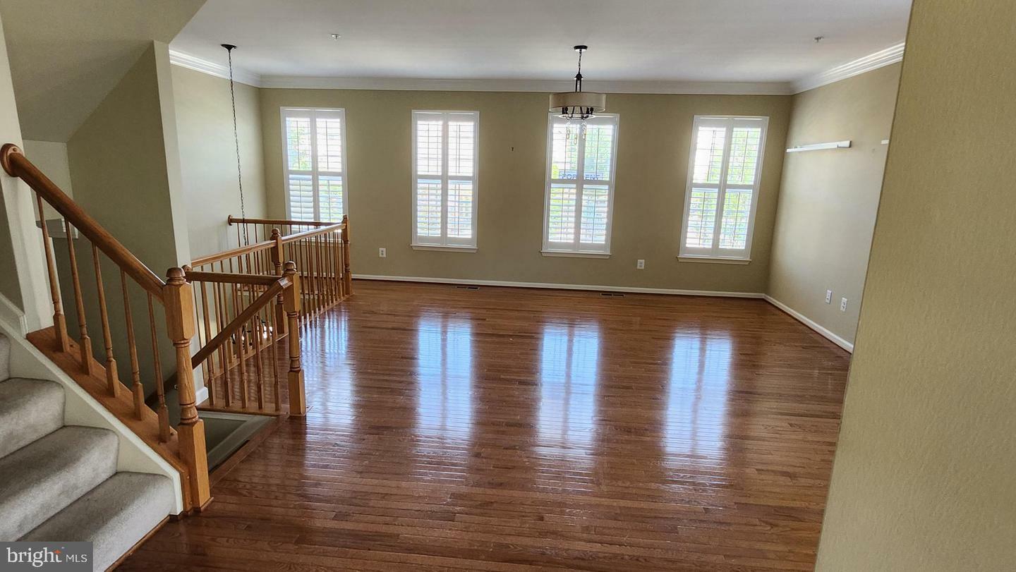Property Photo: 61 Idlecreek Lane MD 21037