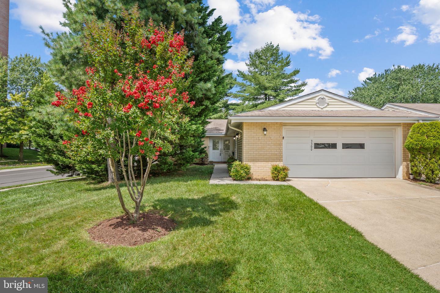 Property Photo: 3300 Solomons Court 100 MD 20906