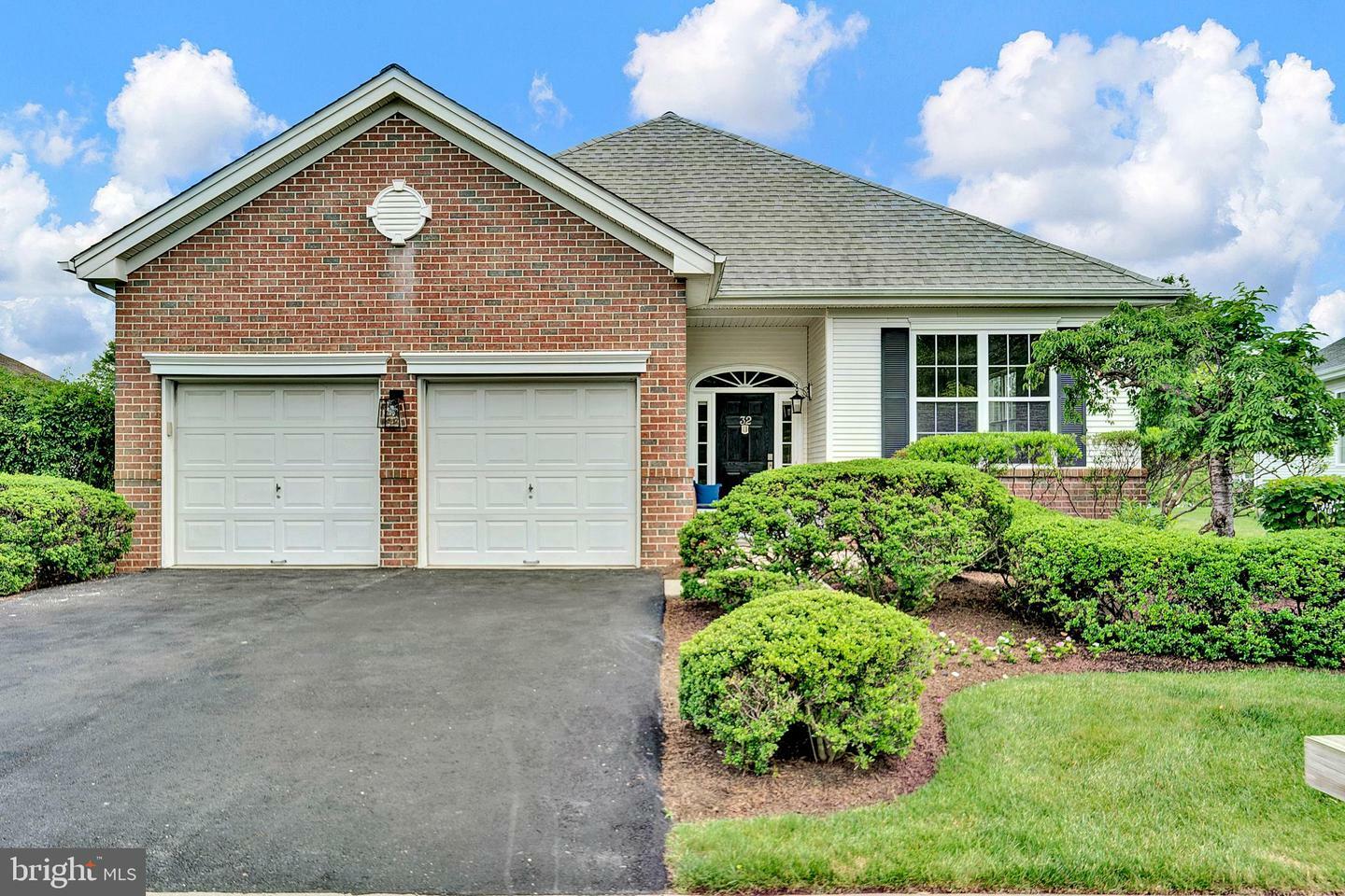 32 Brewster Court  Pennington NJ 08534 photo