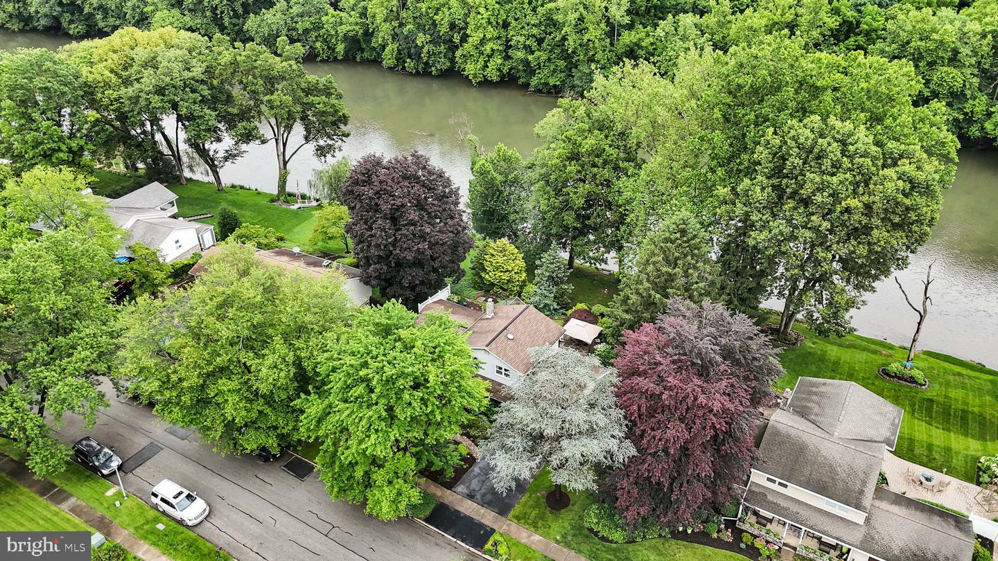 Property Photo: 220 Lamp Post Lane PA 17011