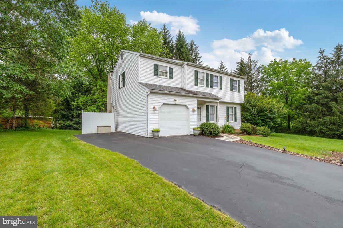 Property Photo:  124 Carrie Lane  PA 19460 