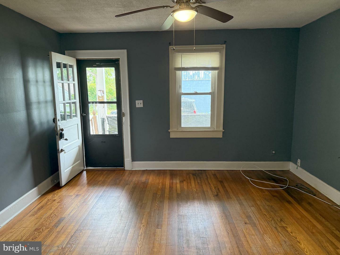Property Photo: 108 Oak Street VA 22401