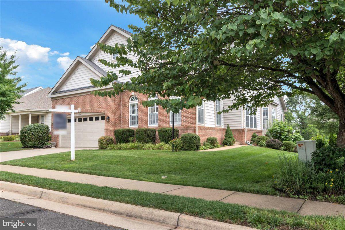 Property Photo: 13736 Charismatic Way VA 20155
