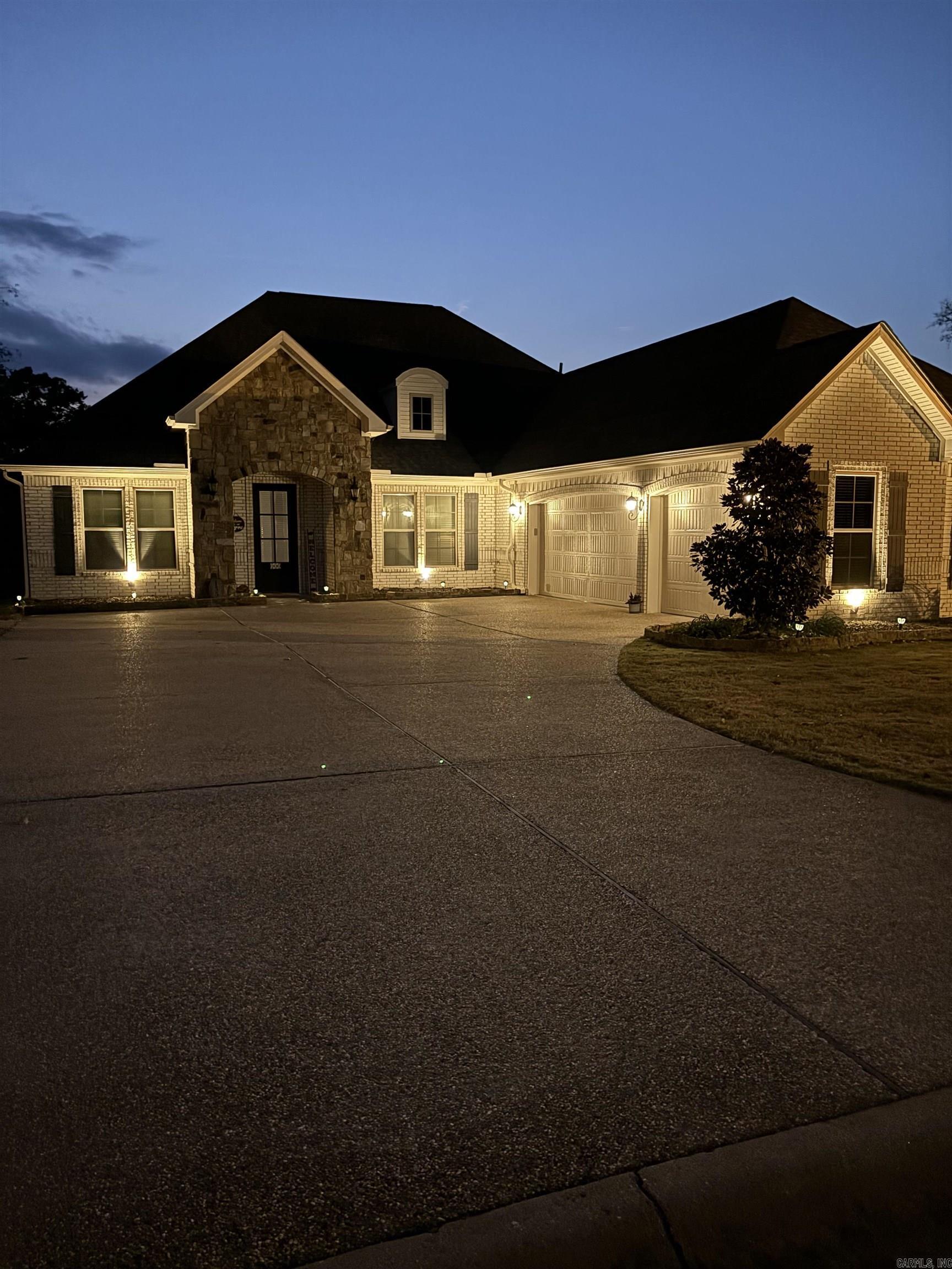 Property Photo: 135 Callaway Circle AR 71913