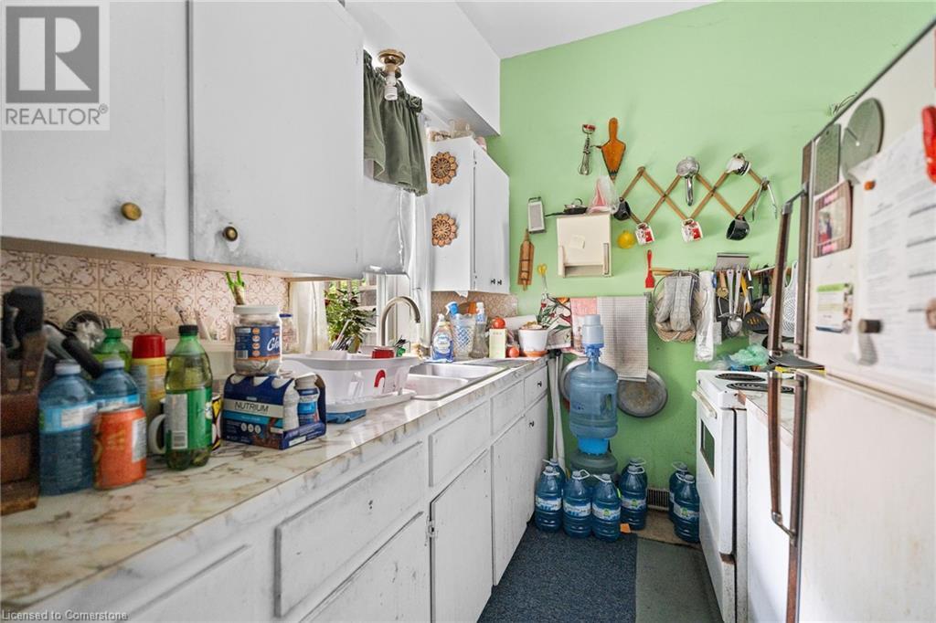 Property Photo: 20 Niagara Street ON L2R 4K7