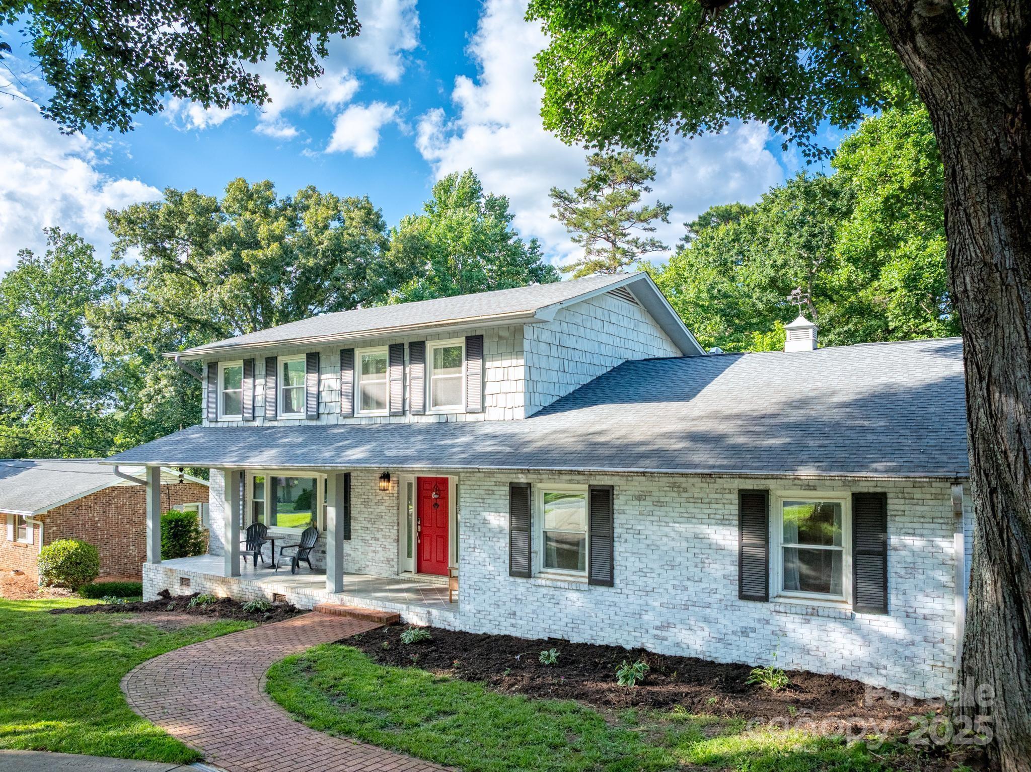 310 25th Avenue NW  Hickory NC 28601 photo
