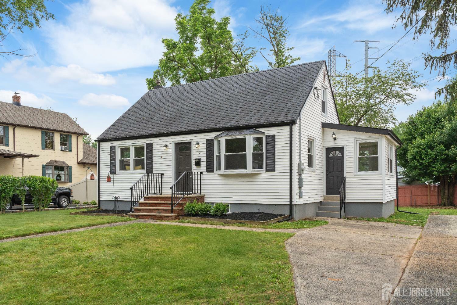 12 Trenton Avenue  Edison NJ 08817 photo