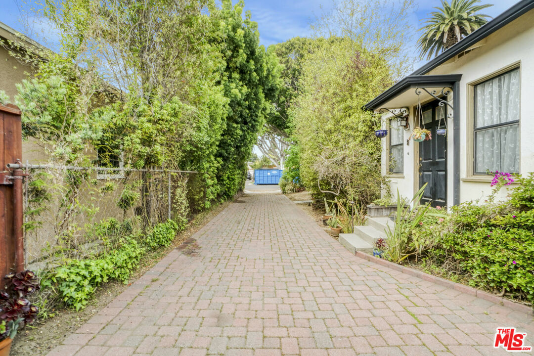 Property Photo: 4172 Madison Ave CA 90232