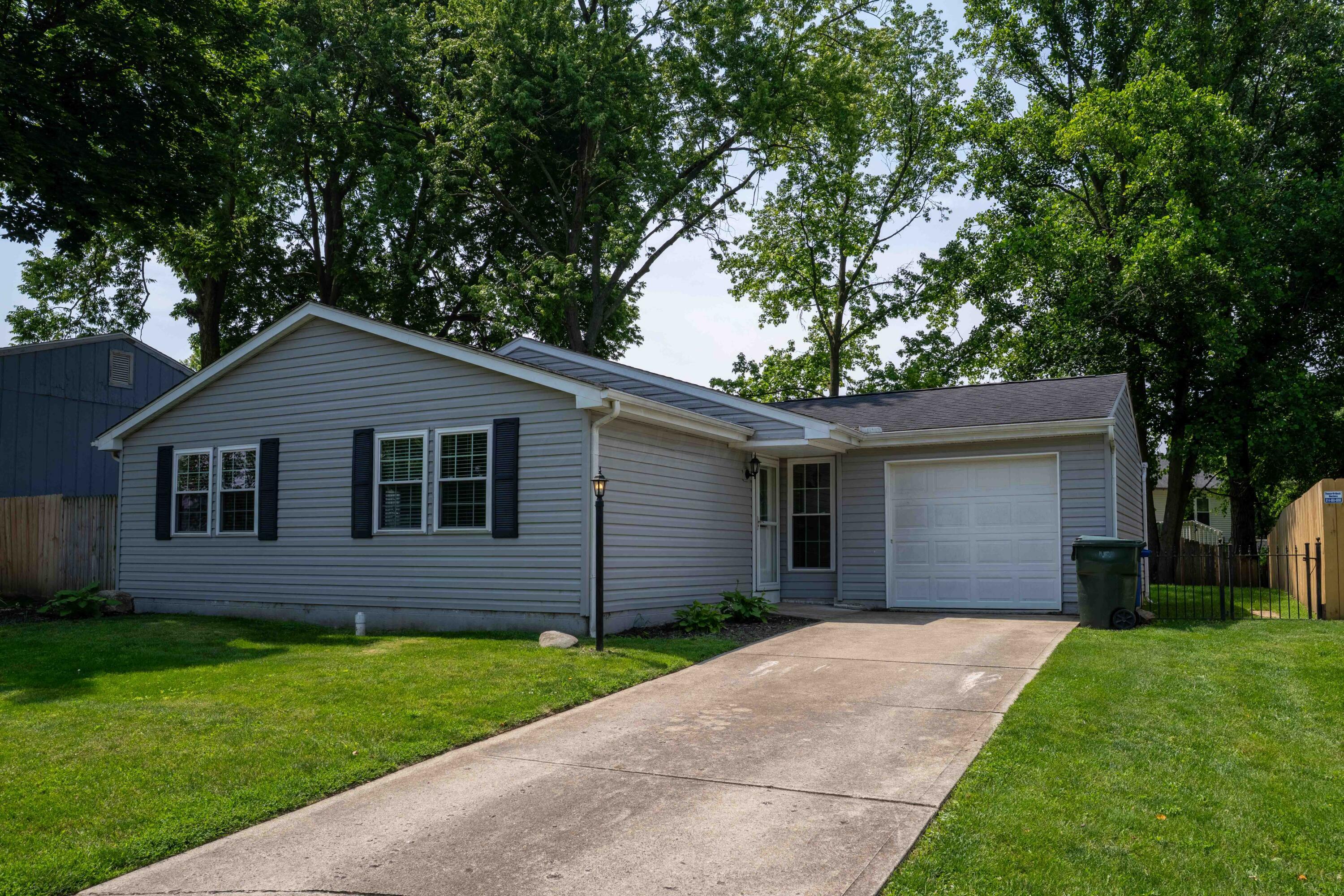 Property Photo: 2437 Nugget Drive OH 43123