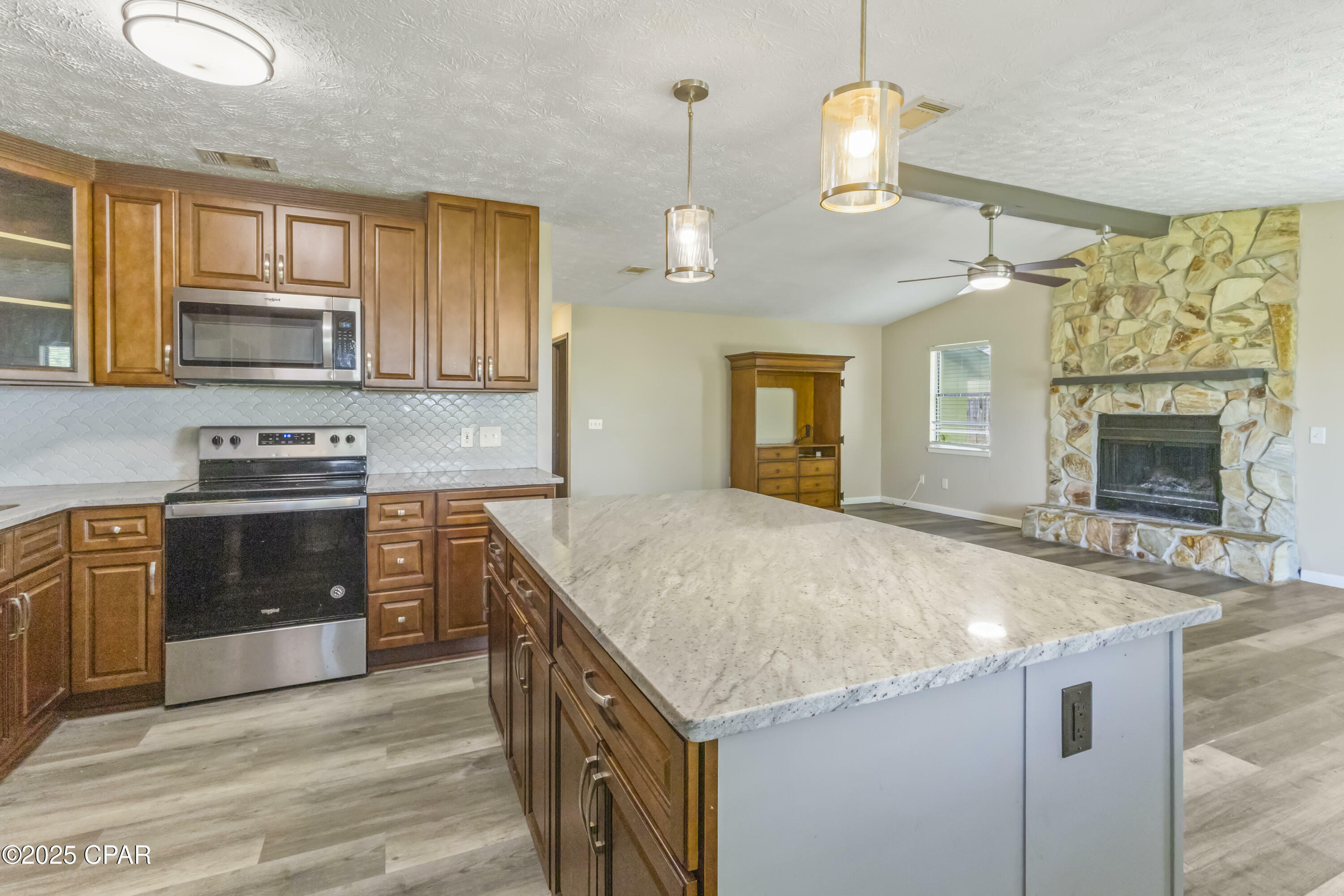 Property Photo: 1215 Tammy Lane FL 32404