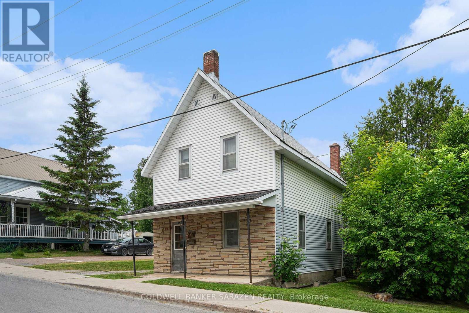 Photo de la propriété: 95 Landrigan Street West ON K7S 2S7