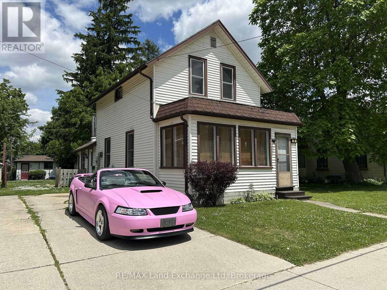 Property Photo: 59 Albert Street East ON N0G 2W0