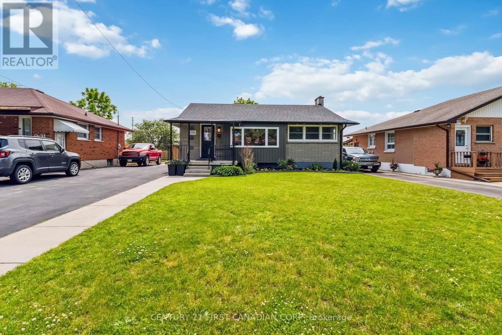 Property Photo: 1781 Whitehall Drive ON N5W 1Z2