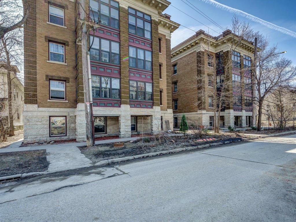 828 Preston Avenue  Winnipeg MB R3G 0Z4 photo