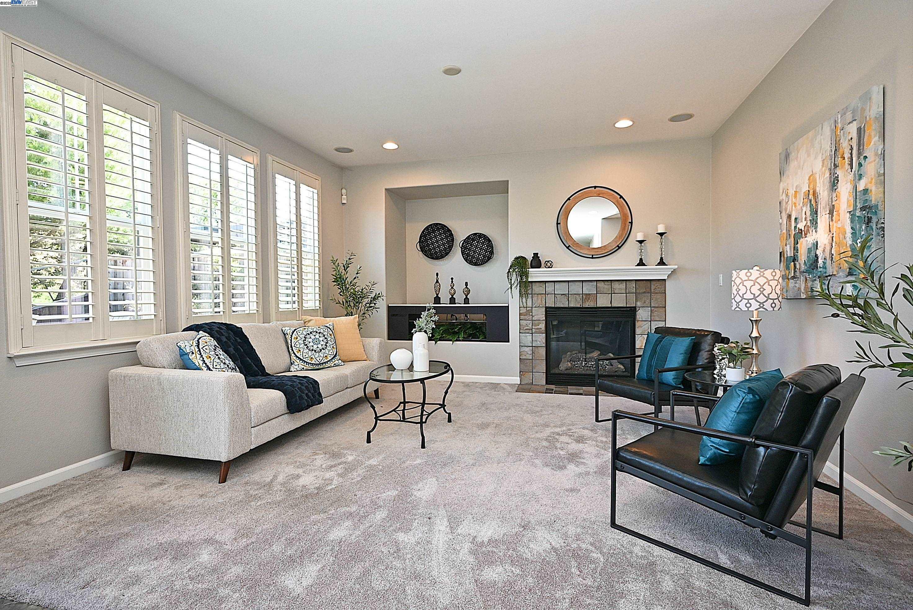 Property Photo: 1628 Banbury Dr CA 94582