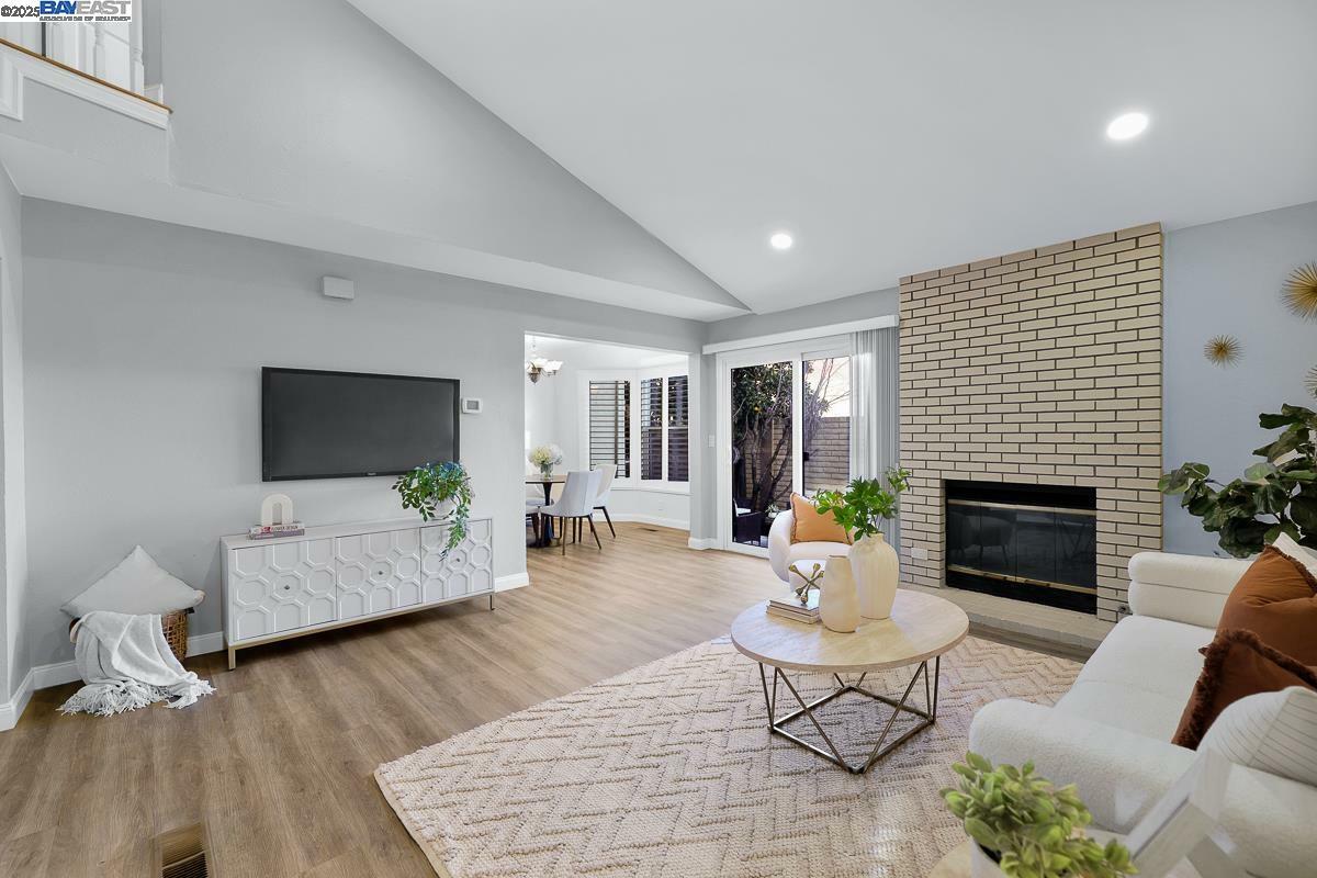 Property Photo: 7876 Gate Way CA 94568