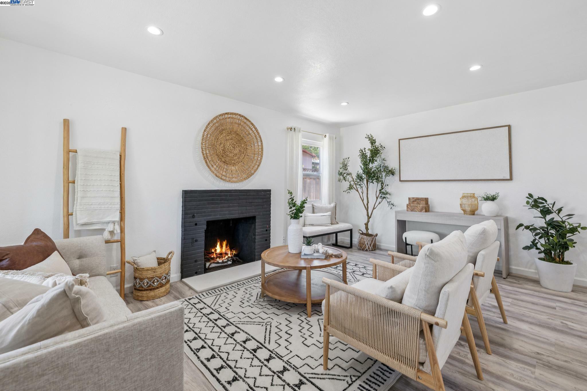 Property Photo: 3287 Kelly St CA 94541
