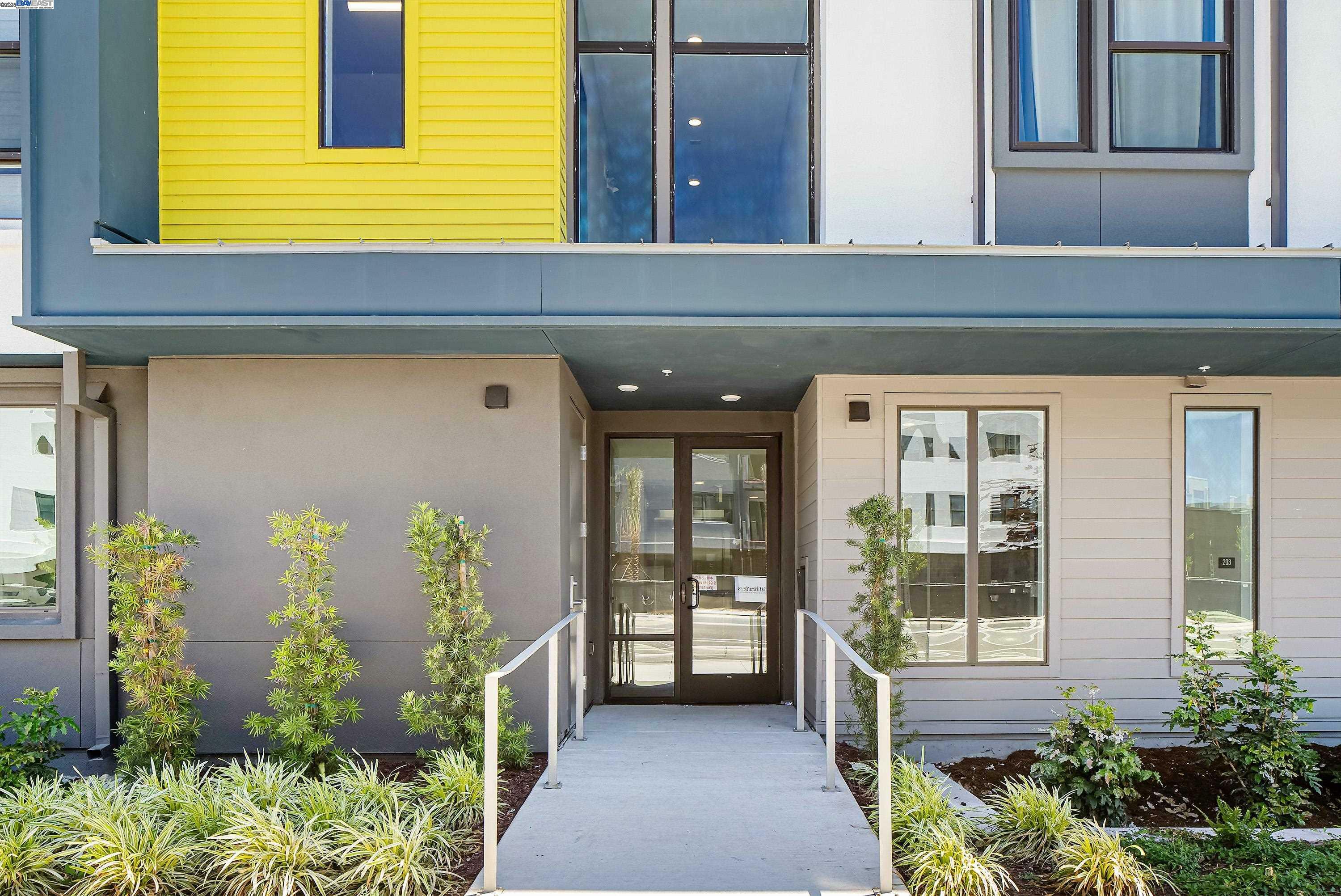 Property Photo: 44867 S Grimmer Blvd 300 CA 94538