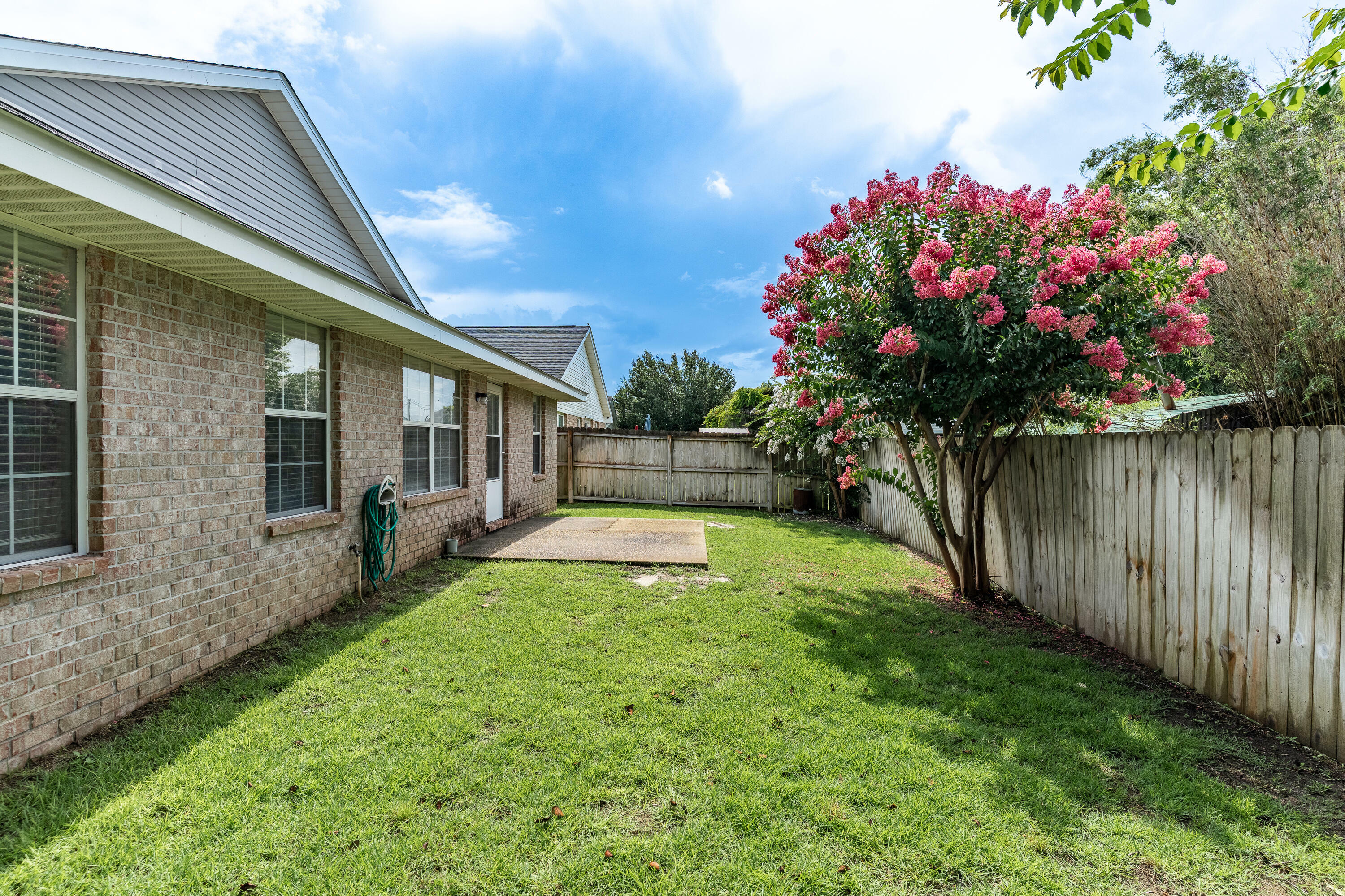 Property Photo: 558 Rough Leaf Lane FL 32569