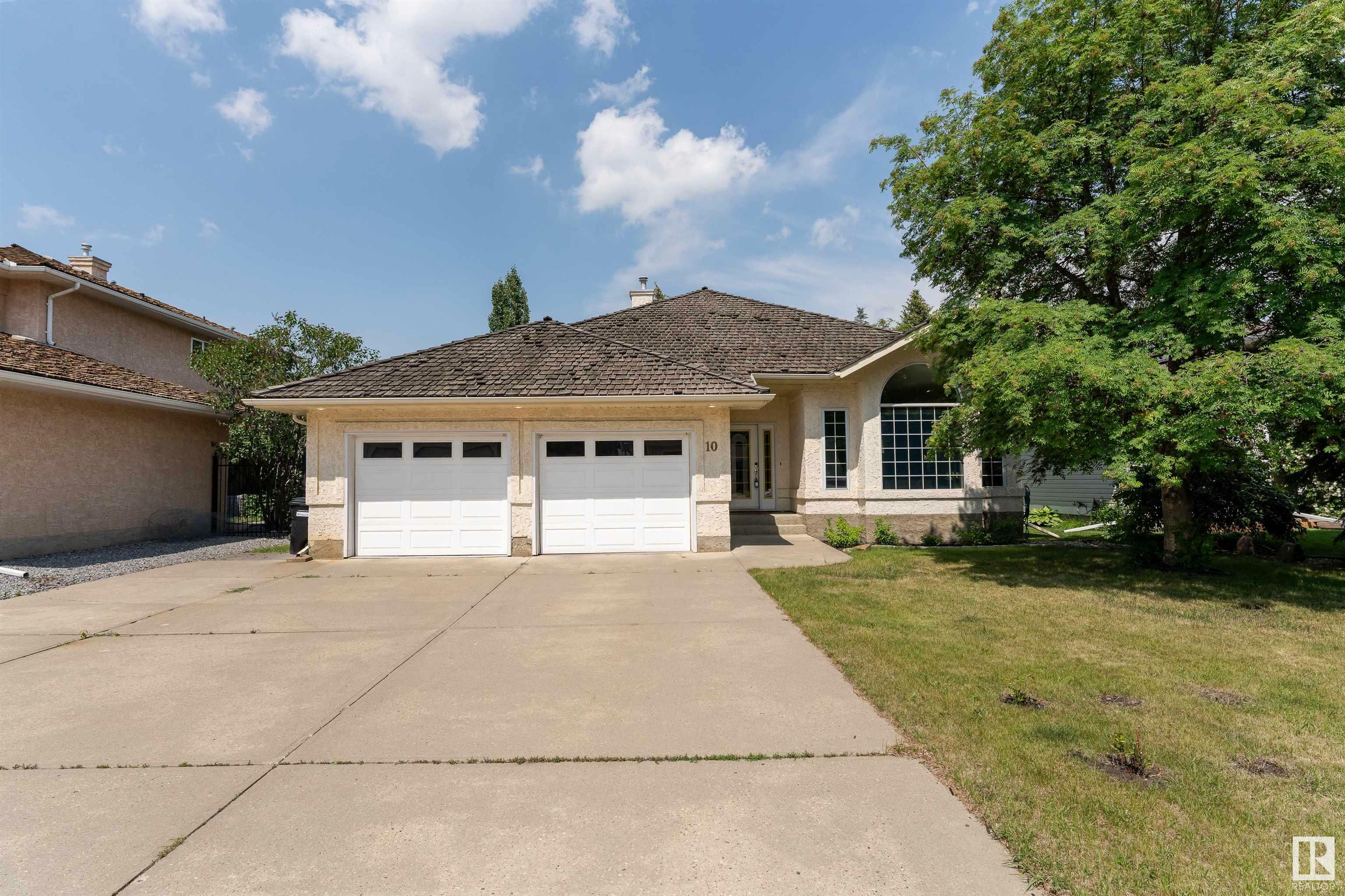 10 Stoneshire Manor  Spruce Grove AB T7X 3E3 photo