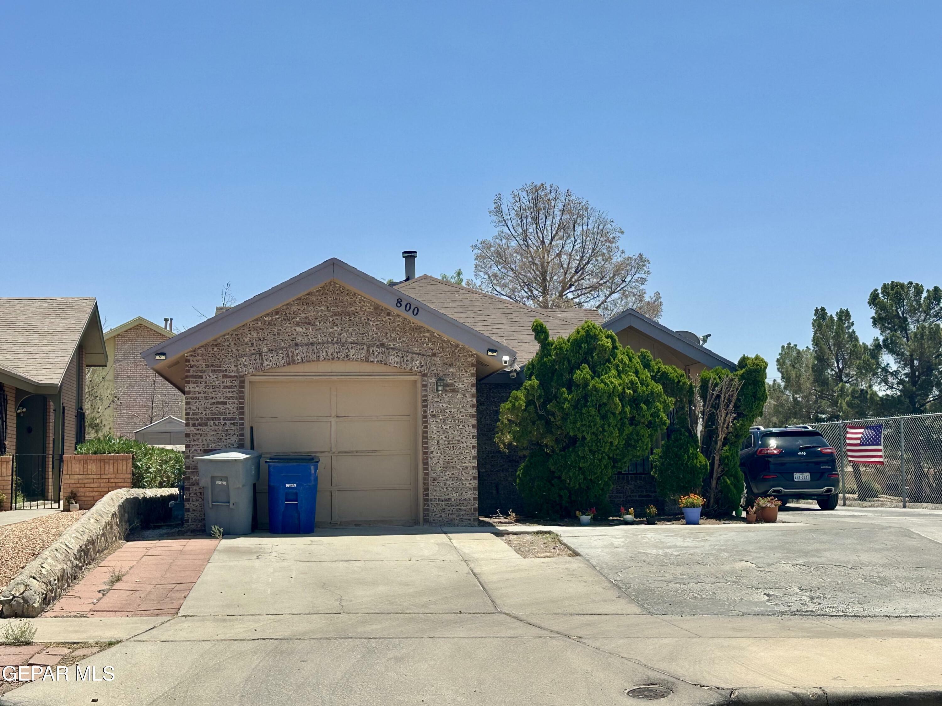 800 Derrickson Dr Drive  El Paso TX 79912 photo