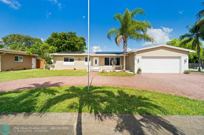 610 NW 93rd Ave  Pembroke Pines FL 33024 photo