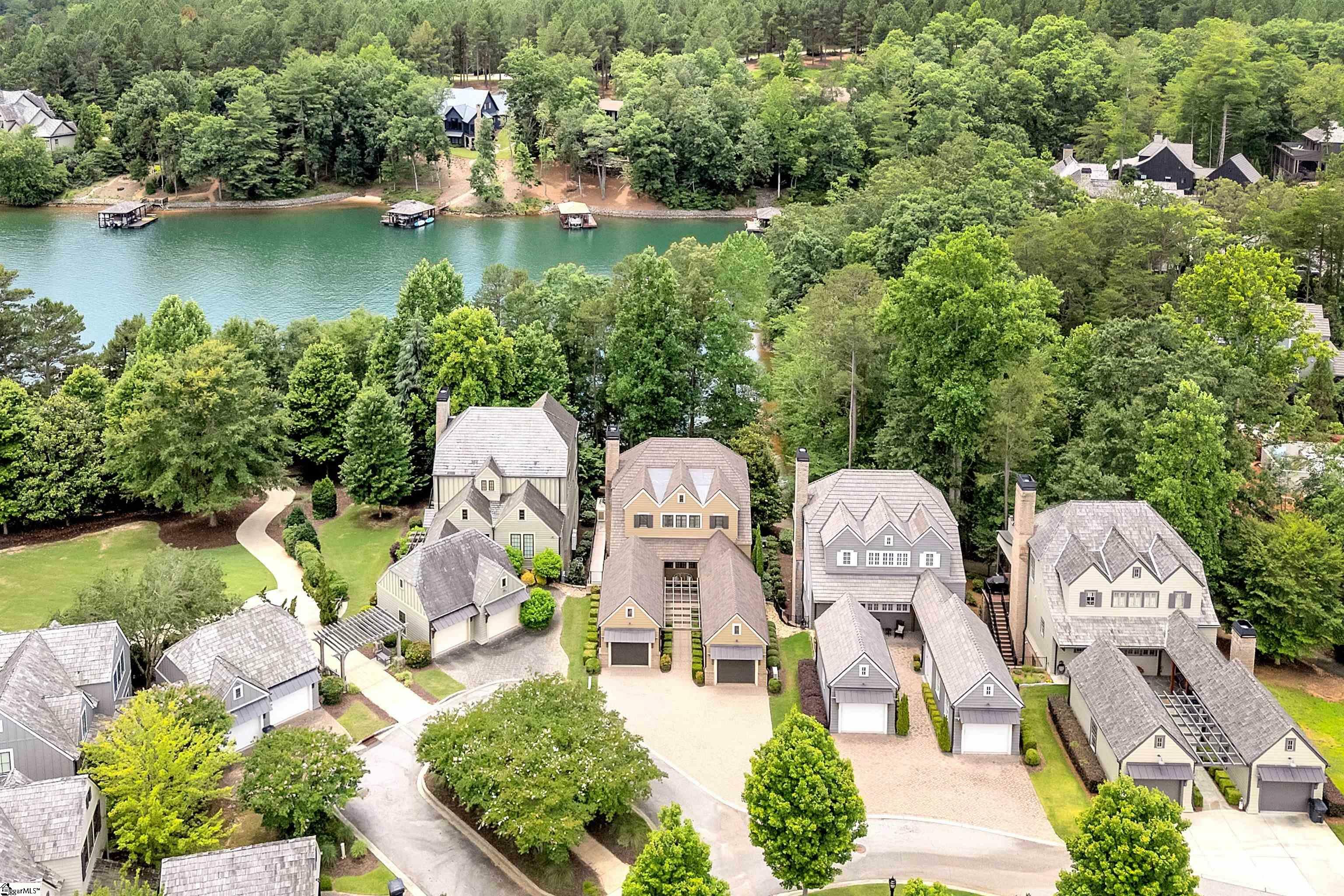 Property Photo:  155 Village Point Drive  SC 29685 