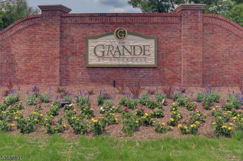 Property Photo: 2409 Ramapo Ct NJ 07457
