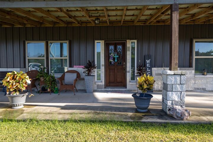 Property Photo:  434 Robert Road  TX 77515 