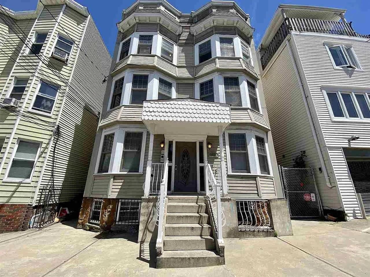 Property Photo: 152 Highland Ave 2B NJ 07306
