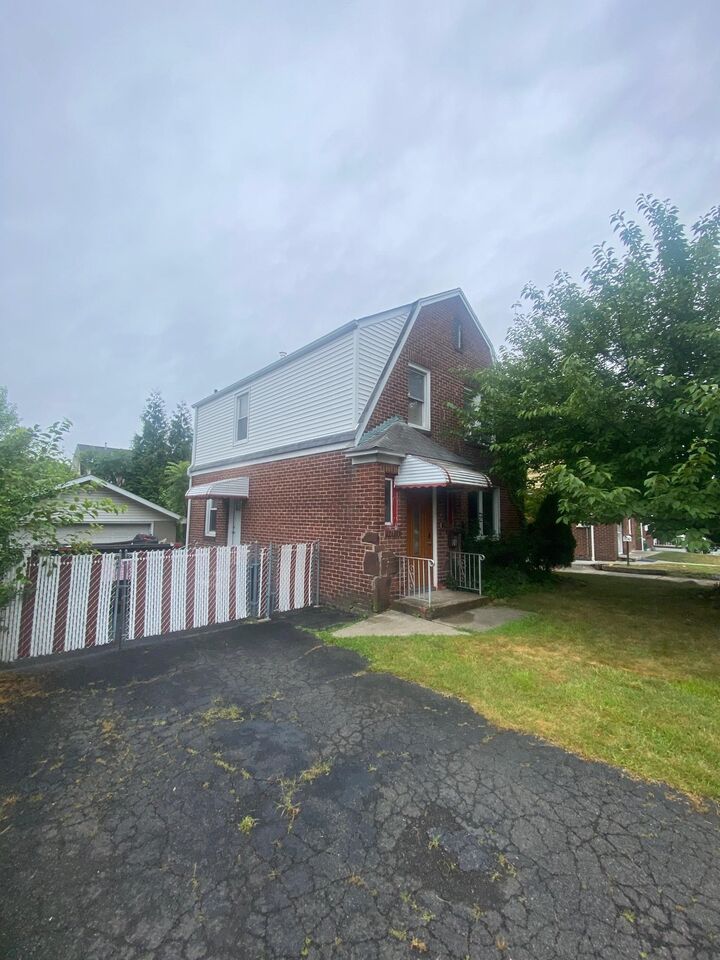 Property Photo:  6 Stone Ave  NJ 07407 