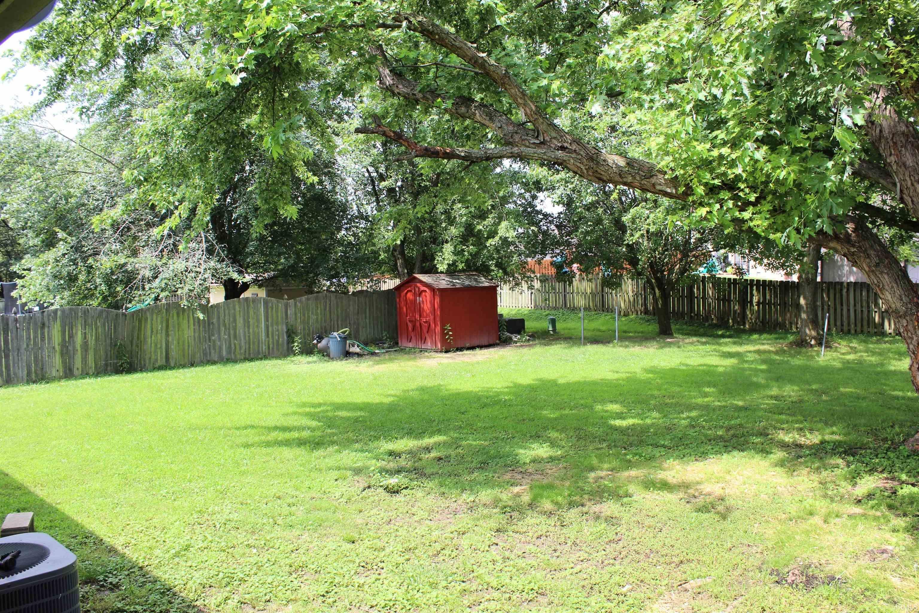 Property Photo: 2899 Jerrald Drive IN 47630-8905