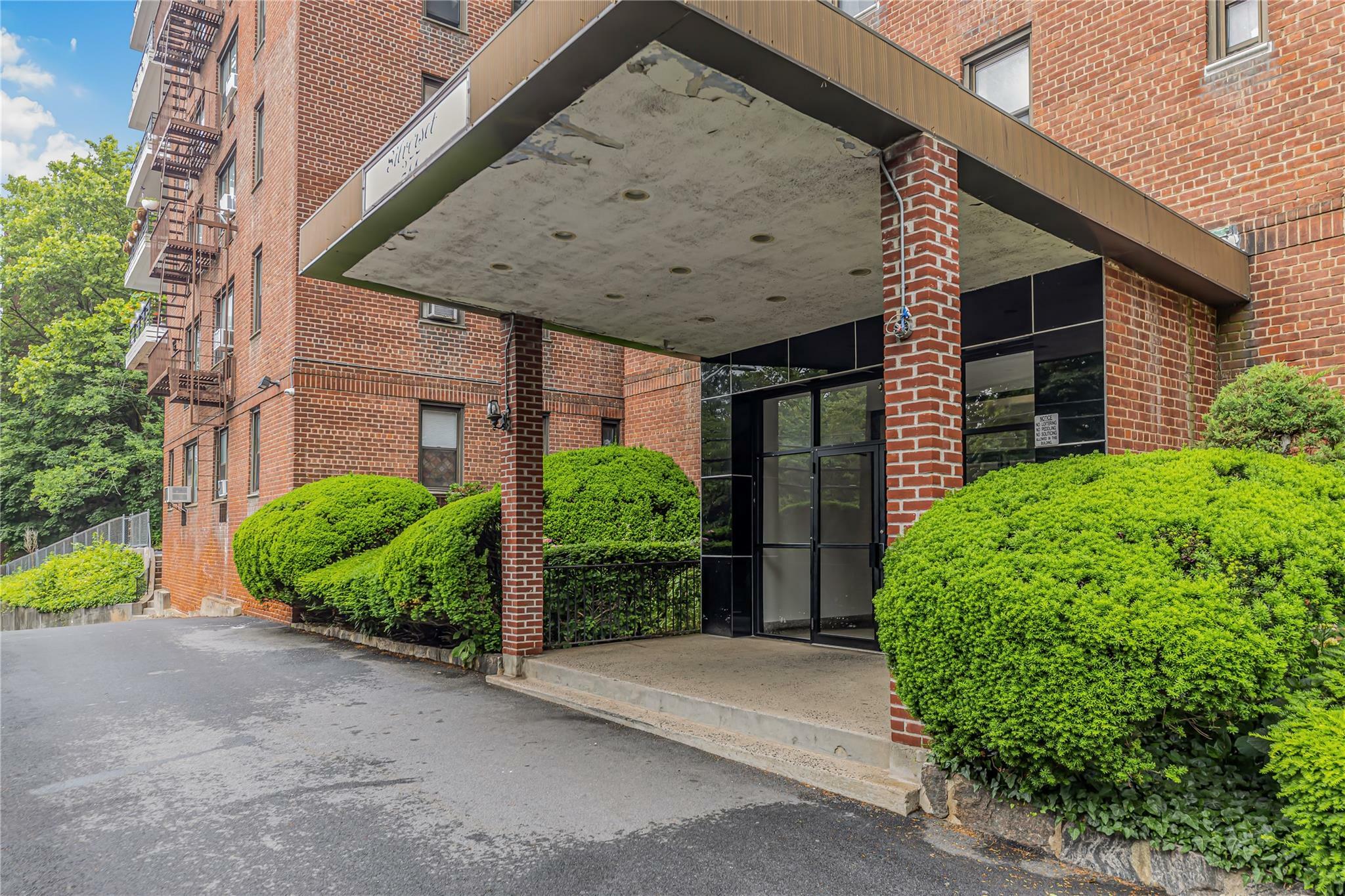 Property Photo: 277 Bronx River Road 2A NY 10704