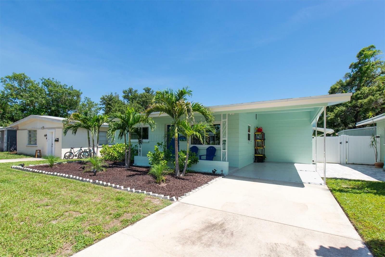 Property Photo: 4718 24th Avenue S FL 33711