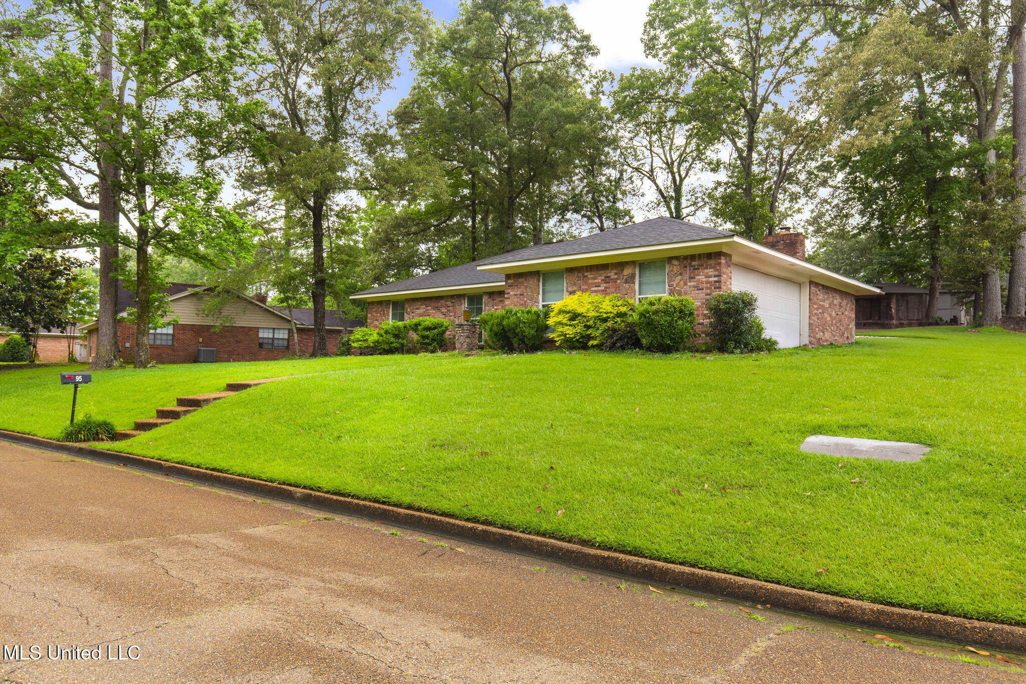 Property Photo: 95 Sunline Drive MS 39042
