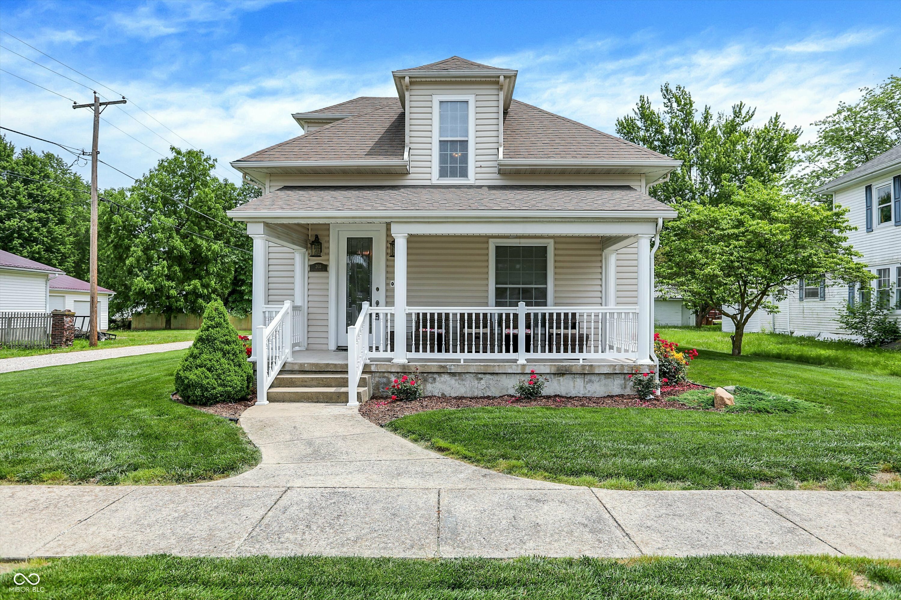 Property Photo: 203 N Cross Street IN 47949